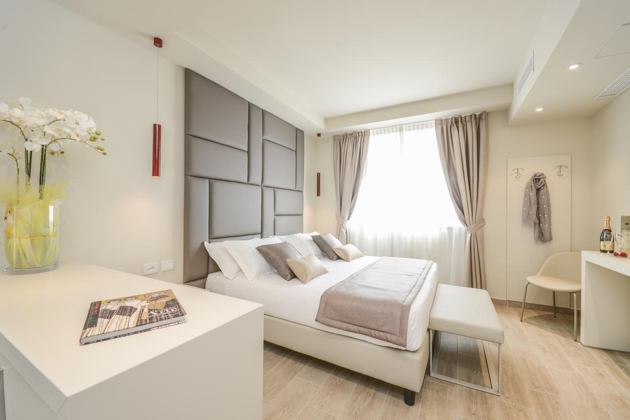 Hotel Villa Garuti 加达湖畔帕登赫 外观 照片