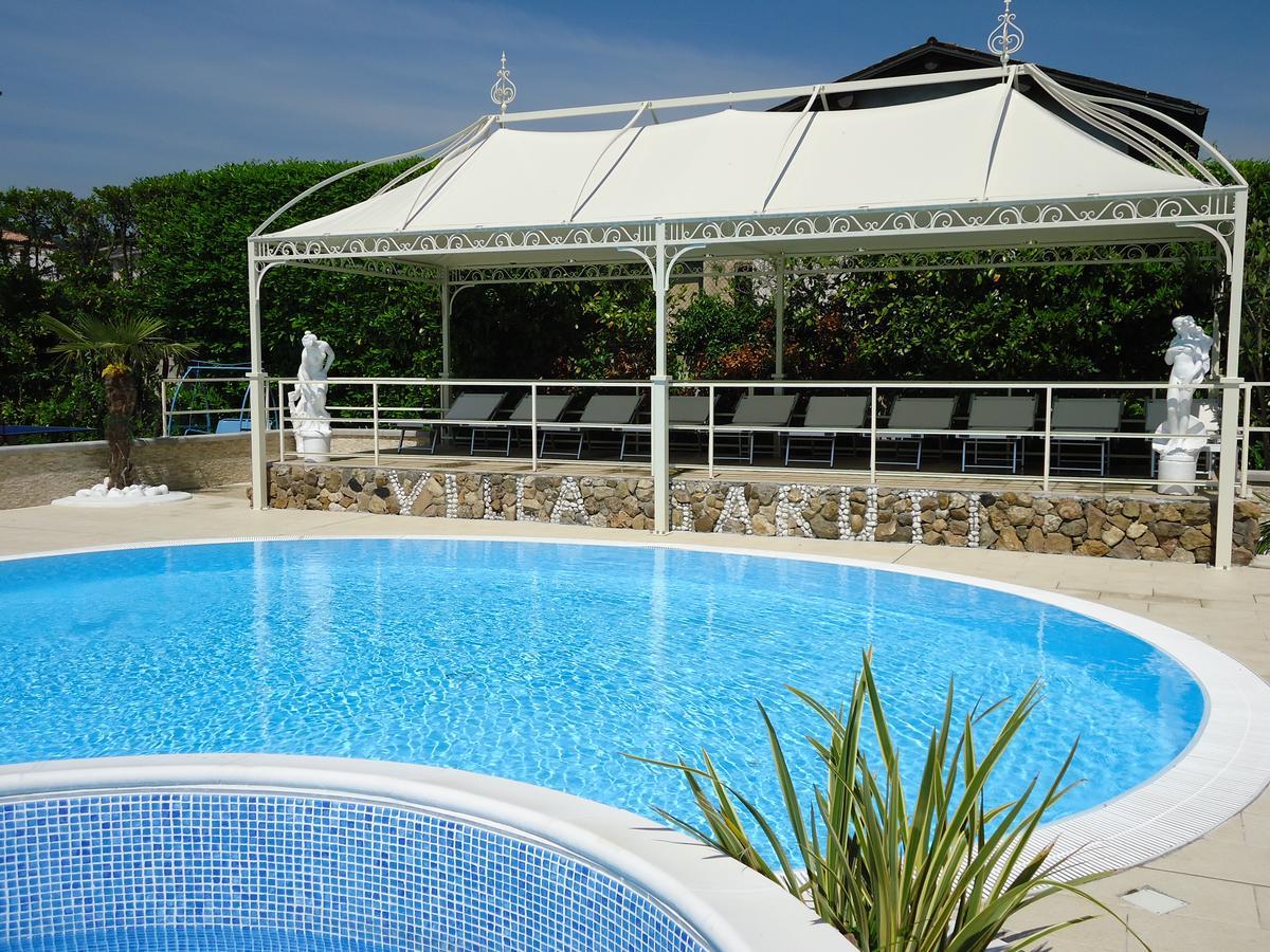 Hotel Villa Garuti 加达湖畔帕登赫 外观 照片